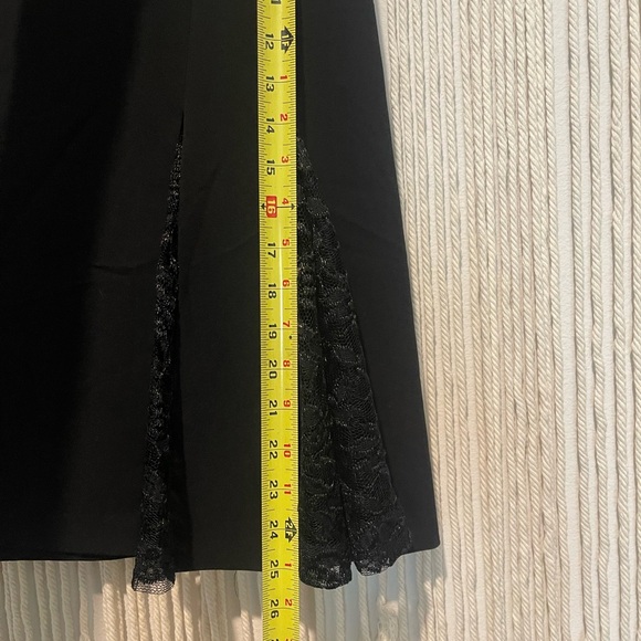 Apostrophe Boutique Chic Fancy Black Lacey Skirt Sz 12 - Picture 8 of 8